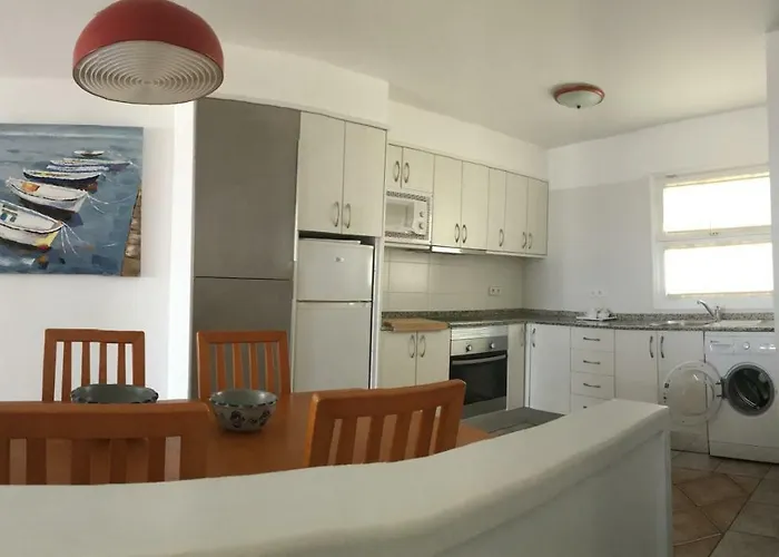 Cdm, Puerto Del Carmen, Entre Playa Chica Y Playa Grande بويرتو ذيل كارمين