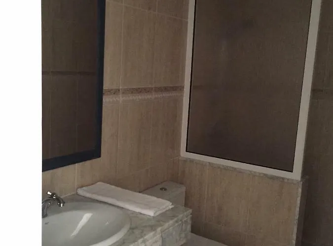 Cdm, Puerto Del Carmen, Entre Playa Chica Y Playa Grande * بويرتو ذيل كارمين